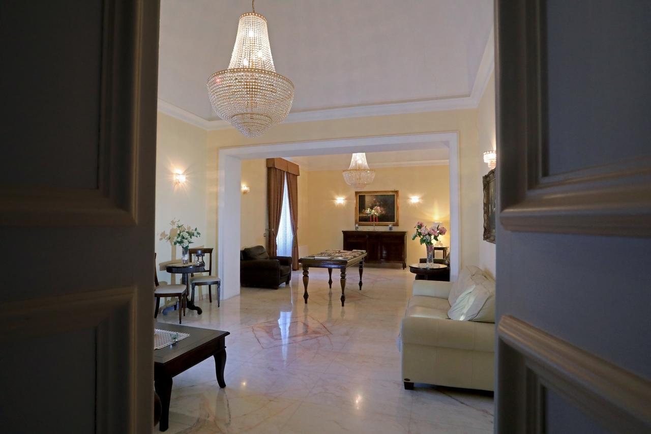 Palazzo Volta Boutique Luxury B&B นาร์โด ภายนอก รูปภาพ